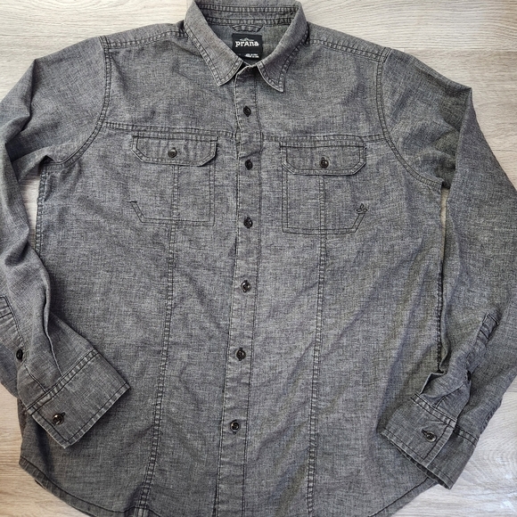 PRANA Black Shirt S SML Button Up Shirt Two Pocket Long Sleeve - Picture 15 of 15